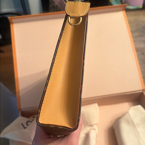 ✨ Louis Vuitton Toiletry Pouch on Chain Set✨ - Picture 17 of 17